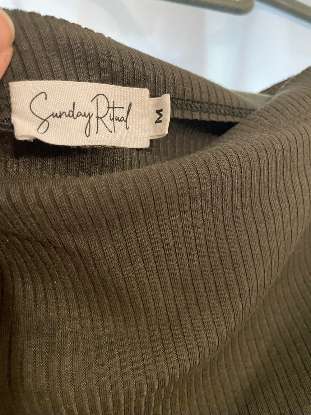 Sunday Ritual - Drop Shoulder Top - Olive - Picture 3 of 3